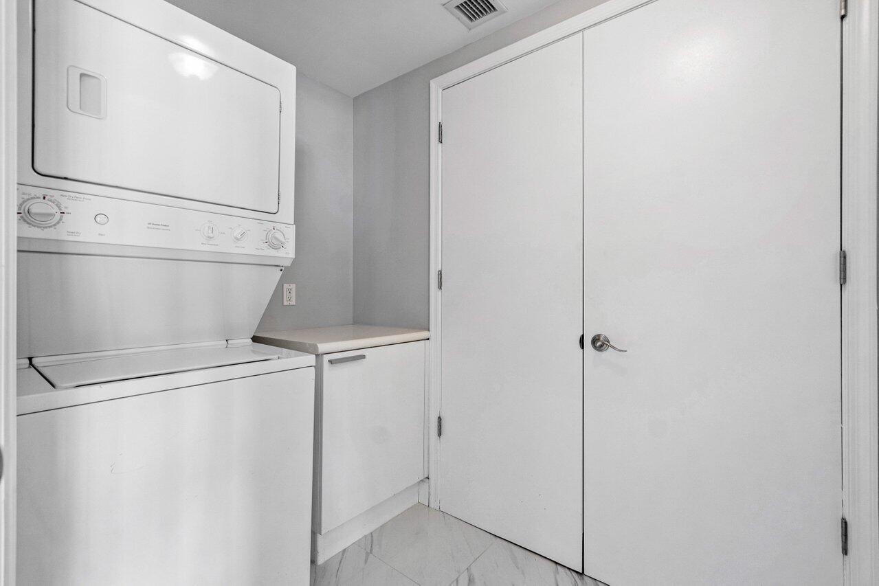 2640 Lake Shore Drive, Unit 1216 Riviera Beach, FL 33404 - Photo 15 of 60 Landry room separate