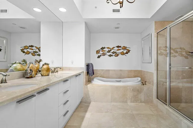 $6,500 | 2640 Lake Shore Drive, Unit 1216, Riviera Beach, FL 33404