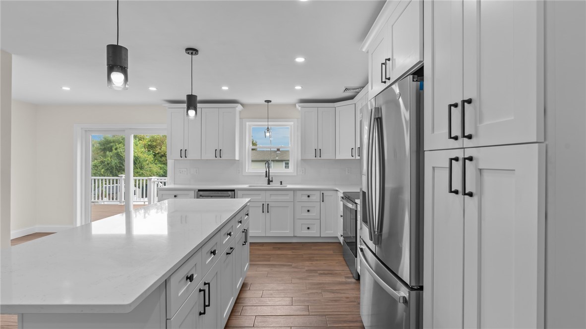 41 North Cornell Avenue Warren, RI 02885 - Photo 8 of 30