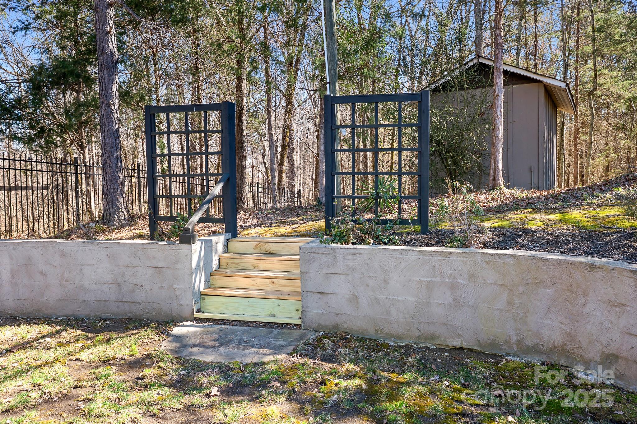 19320 Davidson-Concord Road Davidson, NC 28036 - Photo 31 of 33 a view of outdoor space and yard