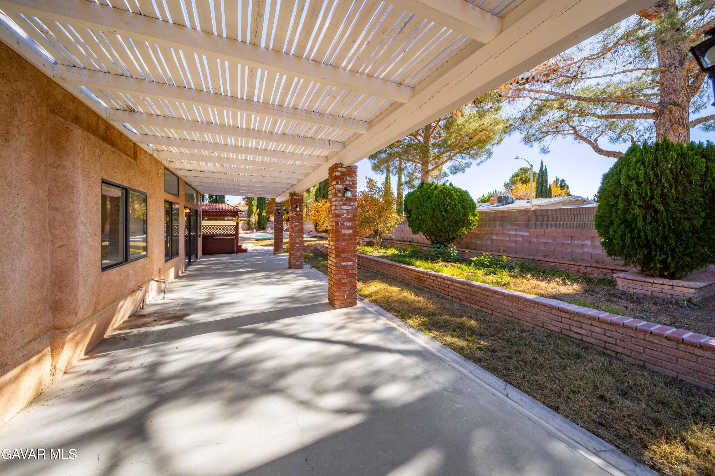 44200 Galion Avenue Lancaster, CA 93536 - Photo 31 of 42 a view of a porch