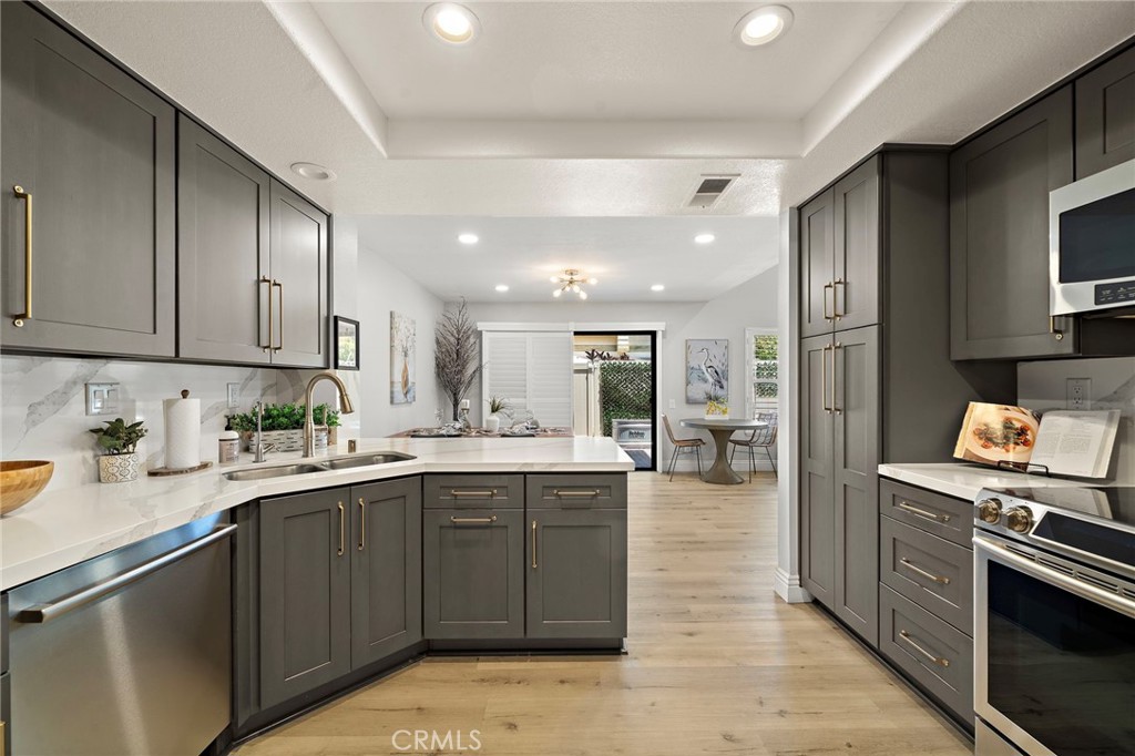 18134 Rustic Court Fountain Valley, CA 92708 - Photo 18 of 40