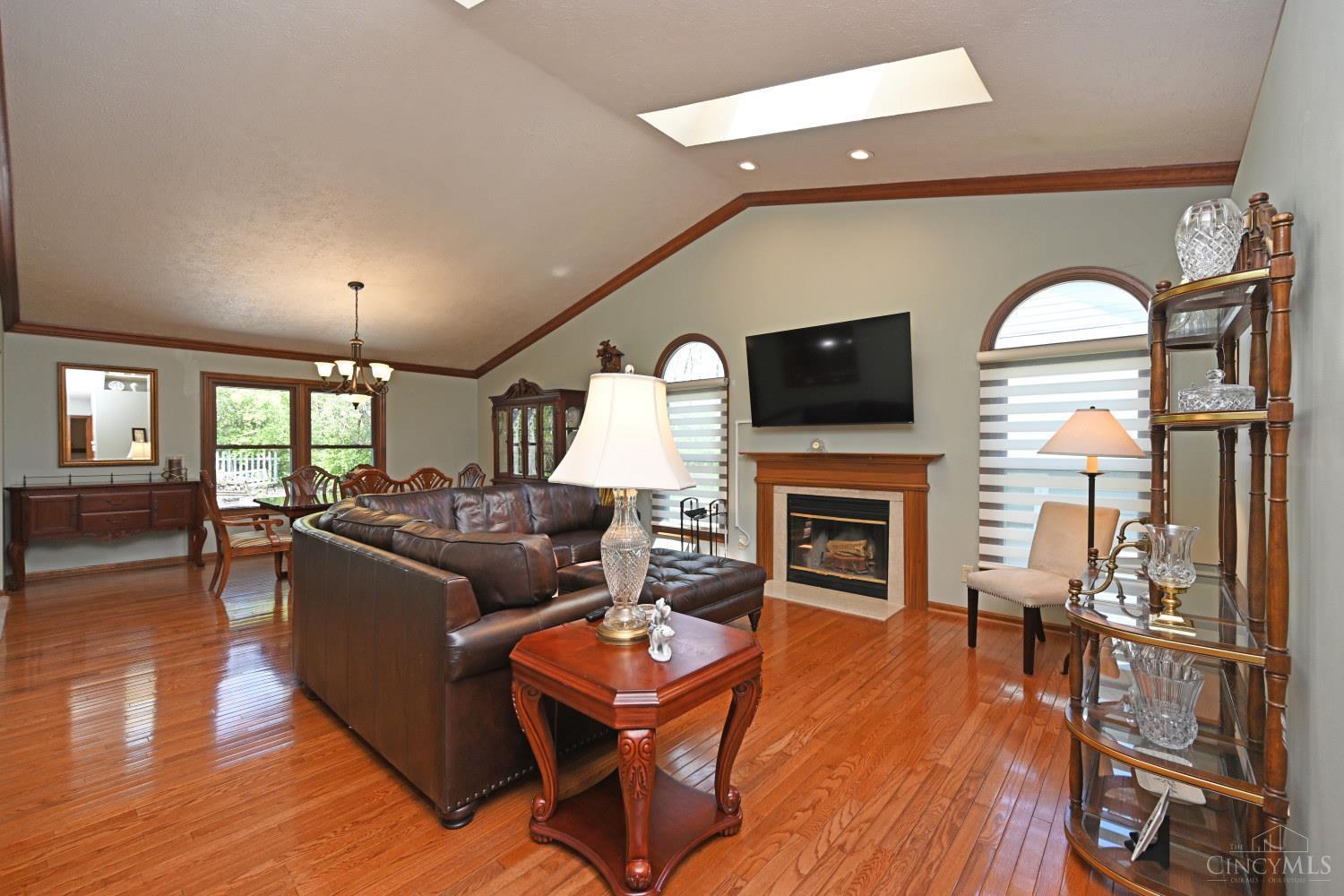 3444 Cutter Lane Maineville, OH 45039 - Photo 8 of 62 What a fantastic great room!