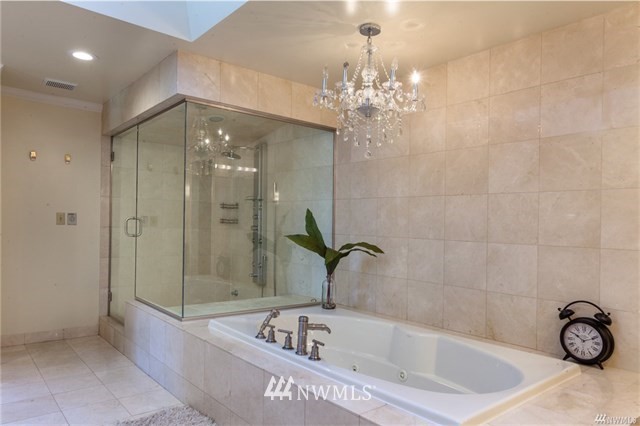 7216 North Mercer Way Mercer Island, WA 98040 - Photo 14 of 25