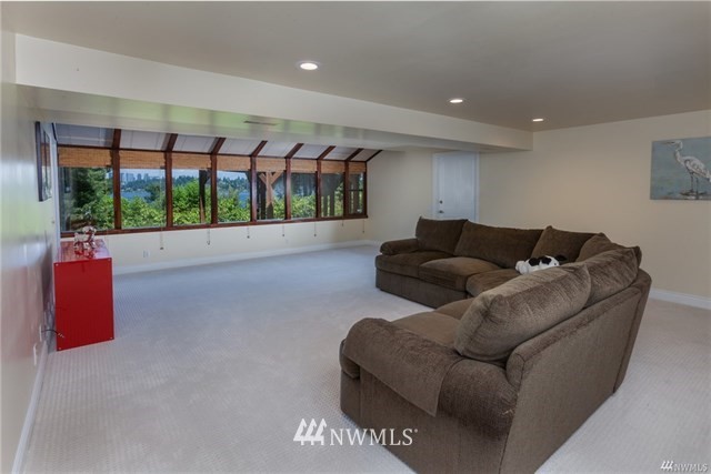 7216 North Mercer Way Mercer Island, WA 98040 - Photo 22 of 25