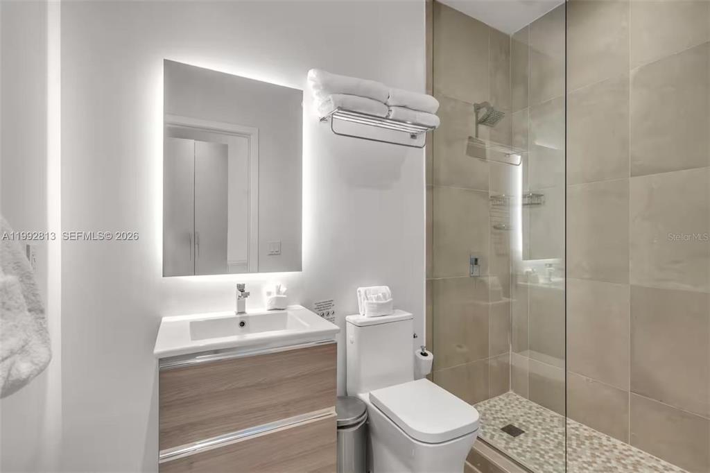 229 Southwest 9th Street, Unit 406 Miami, FL 33130 - Photo 8 of 17