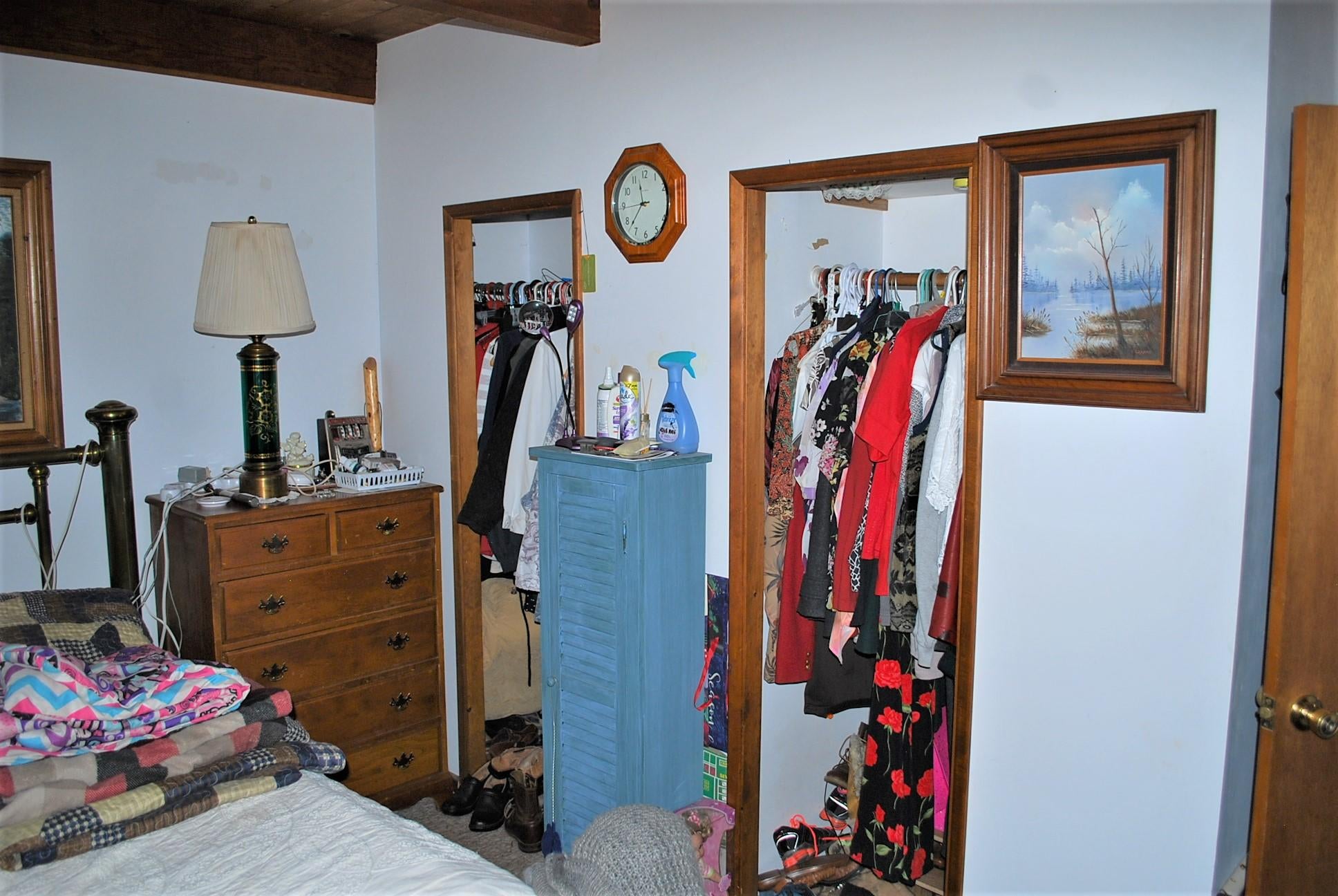 16294 Green Forest Road La Pine, OR 97739 - Photo 23 of 47 Main level bedroom