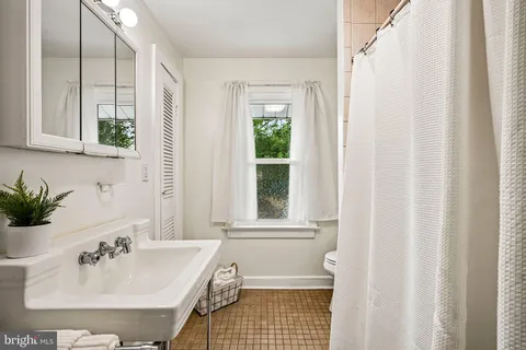 $449,900 | 5 Ogden Avenue, Collingswood, NJ 08108