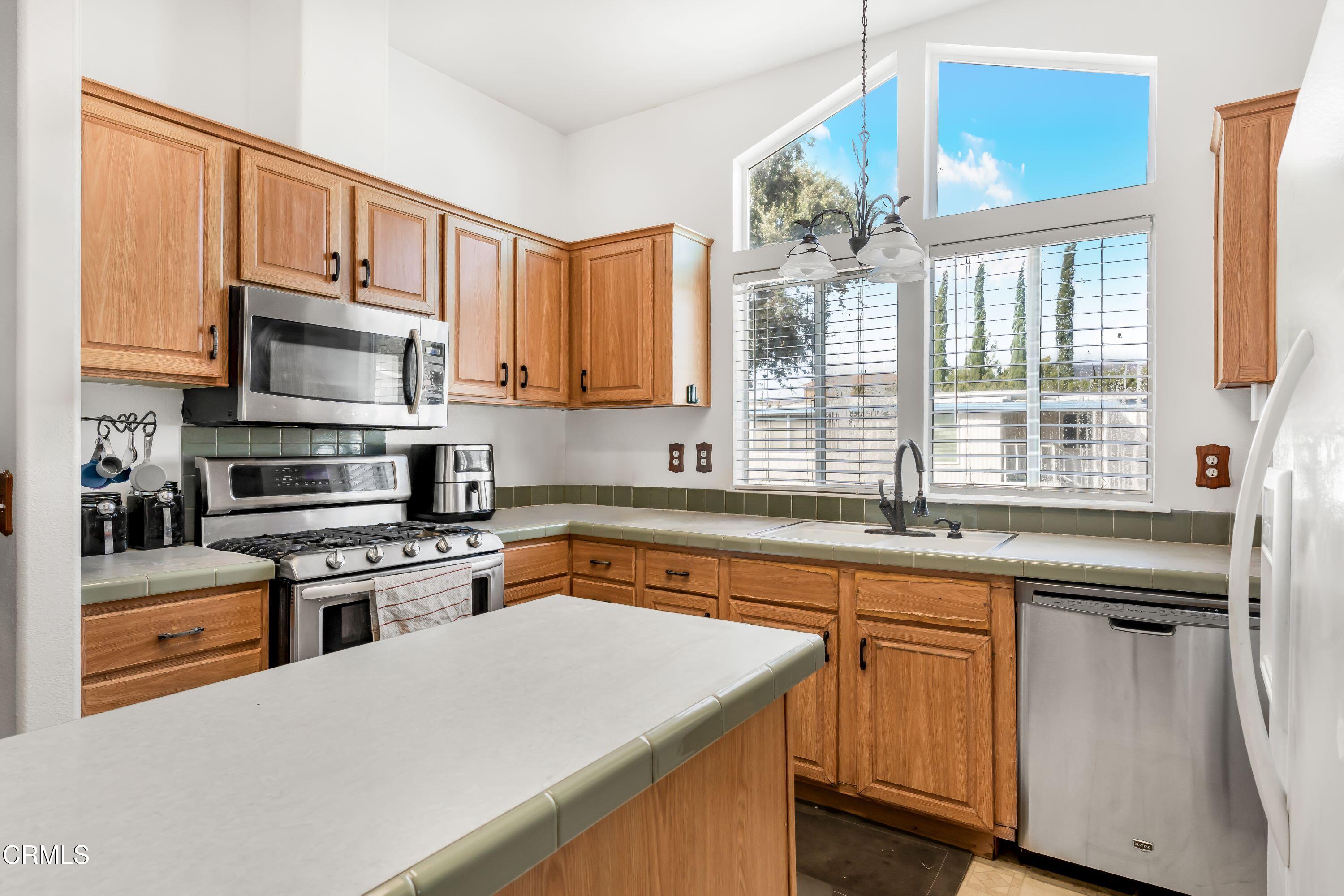 1550 Rory Lane, Unit 151 Simi Valley, CA 93063 - Photo 9 of 26 9