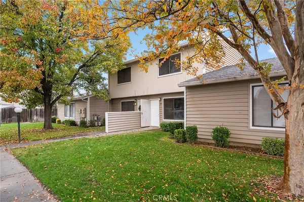 $208,000 | 585 North Street, Corning, CA 96021