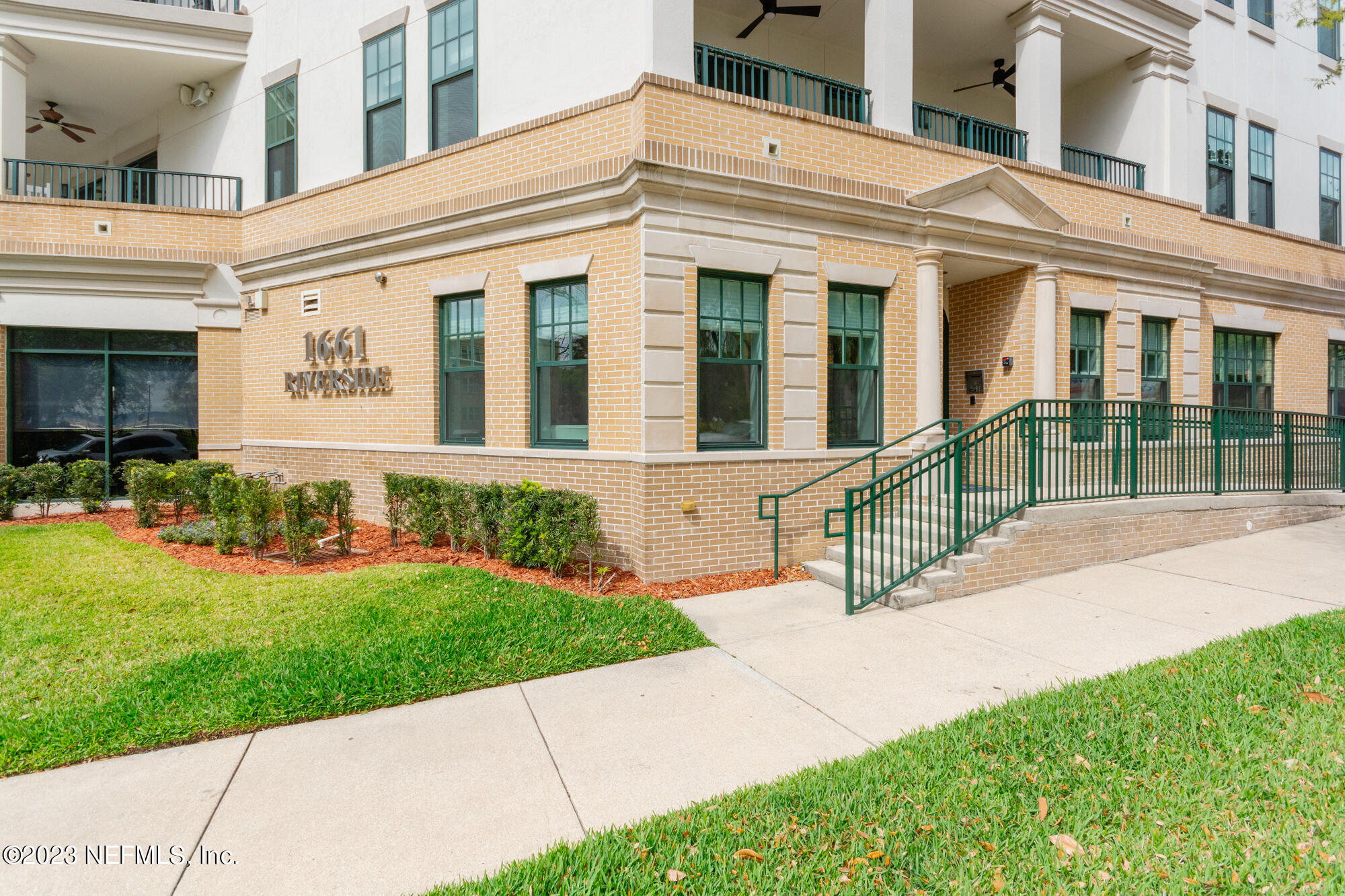 1661 Riverside Avenue, Unit 210 Jacksonville, FL 32204 - Photo 3 of 34 A2127-DSC_6222