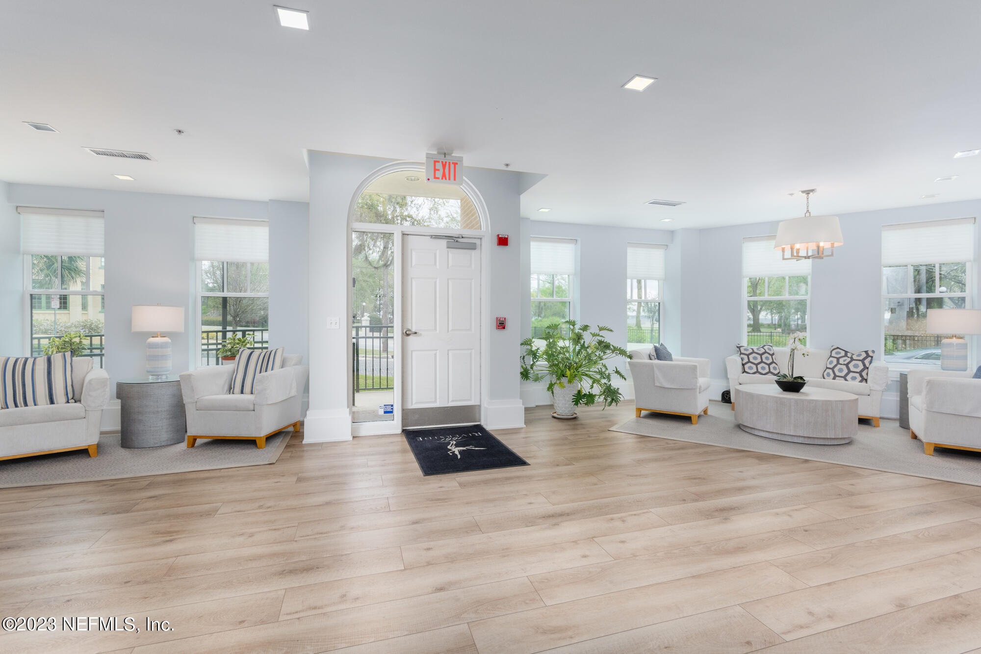 1661 Riverside Avenue, Unit 210 Jacksonville, FL 32204 - Photo 4 of 34 A2127-DSC_6204