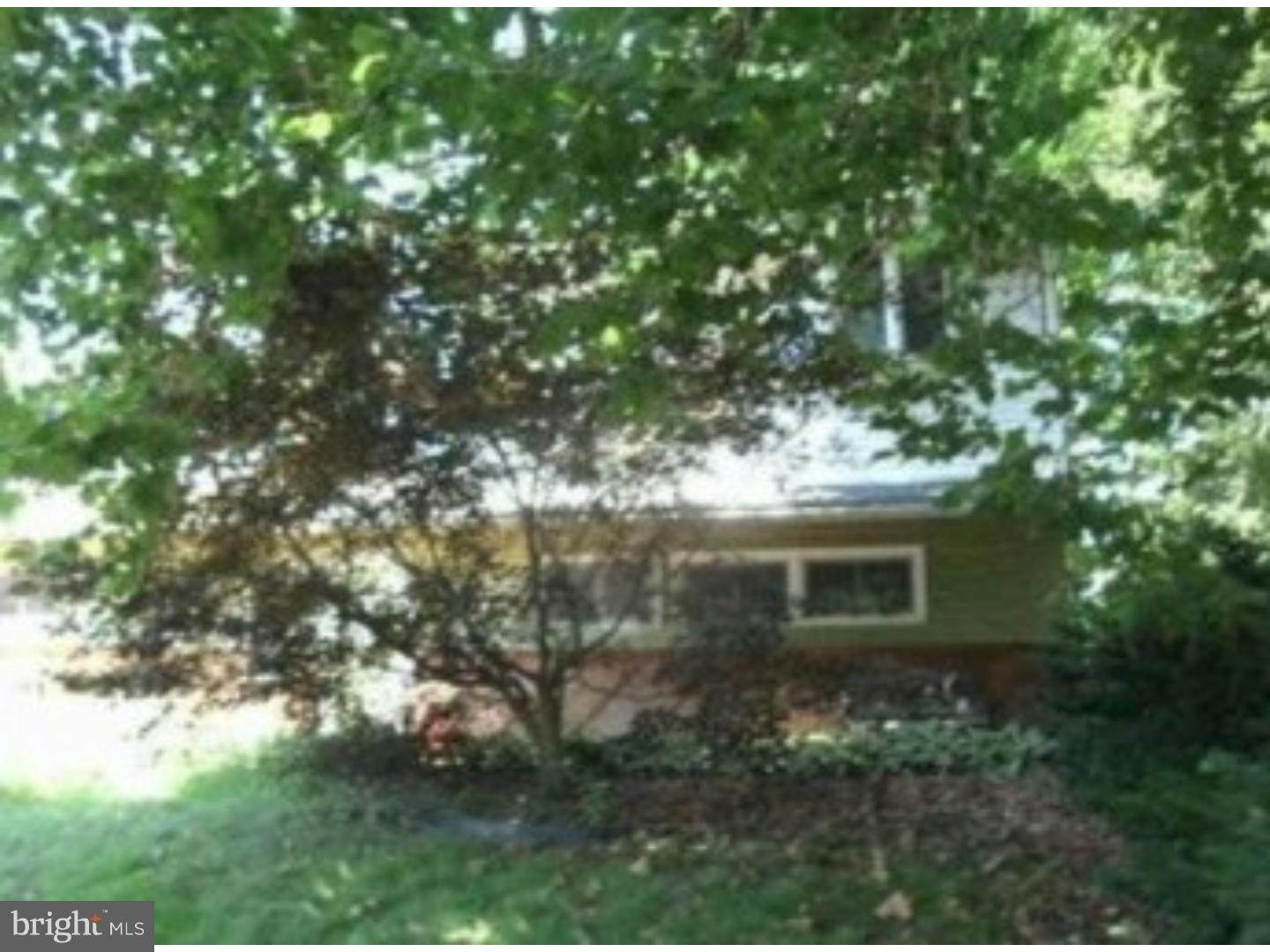 27 Valley Road Levittown, PA 19057 - Photo 2 of 2 Exterior Back