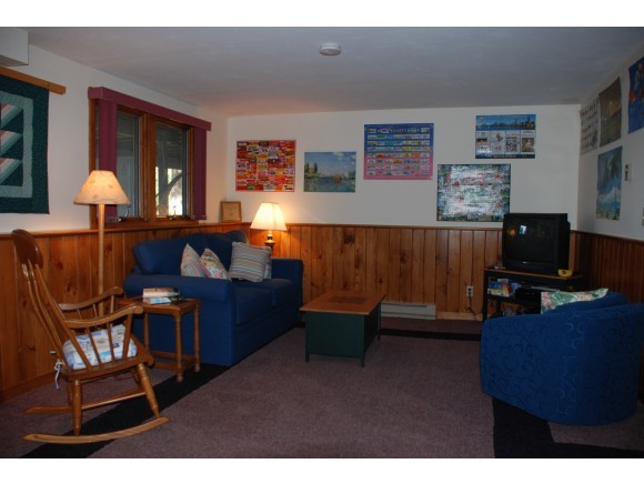 15 Point Breeze Road, Unit 15 Wolfeboro, NH 03894 - Photo 10 of 21
