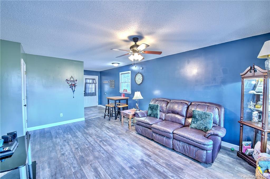 1155 Burma Road East Marion, NC 28752 - Photo 4 of 25 Gallery Image 4