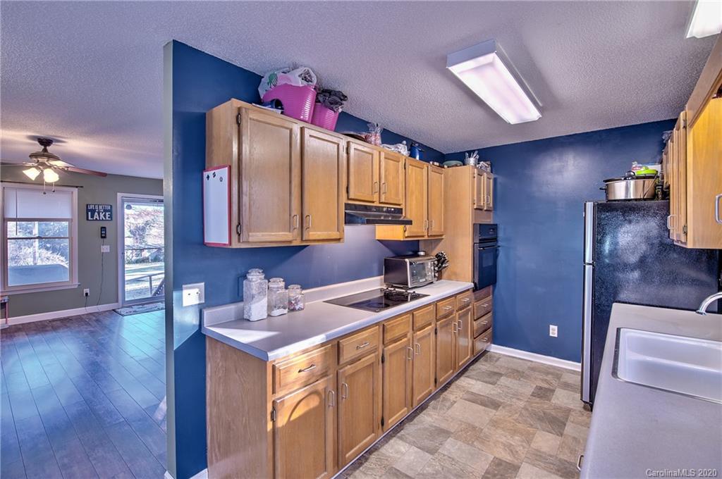 1155 Burma Road East Marion, NC 28752 - Photo 7 of 25 Gallery Image 7