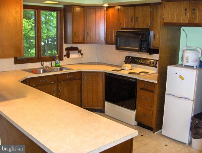 16707 Edward Doub Road Williamsport, MD 21795 - Photo 15 of 30 Kitchen #2