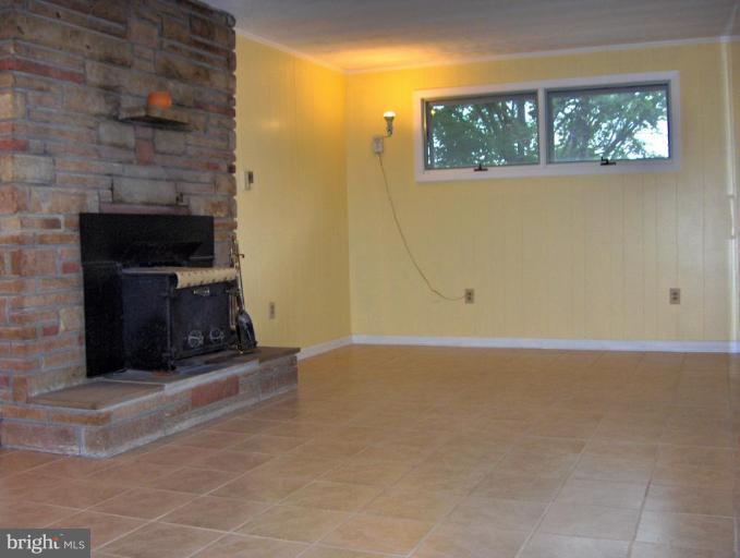 16707 Edward Doub Road Williamsport, MD 21795 - Photo 18 of 30 Family Room #2