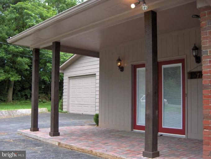 16707 Edward Doub Road Williamsport, MD 21795 - Photo 8 of 30 Porch