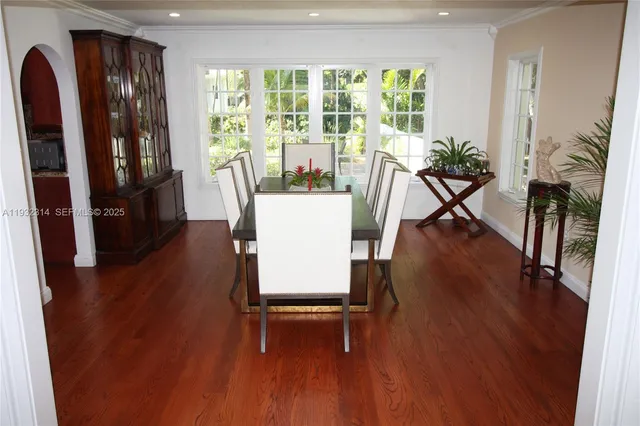 $10,900,000 | 6750 Granada Boulevard, Coral Gables, FL 33146