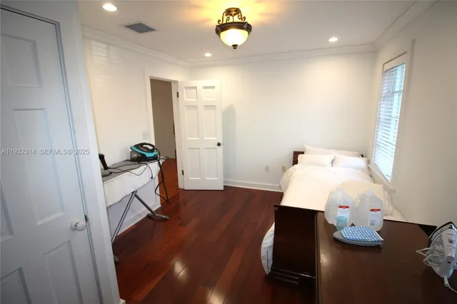 $10,900,000 | 6750 Granada Boulevard, Coral Gables, FL 33146