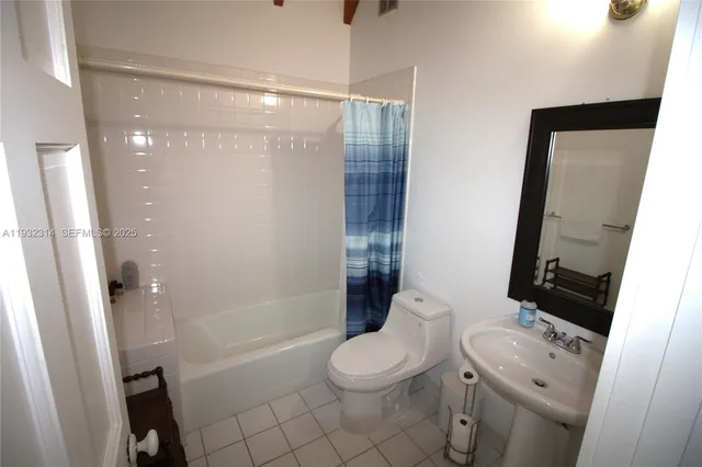 $10,900,000 | 6750 Granada Boulevard, Coral Gables, FL 33146