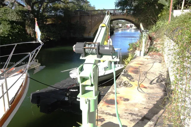 $10,900,000 | 6750 Granada Boulevard, Coral Gables, FL 33146