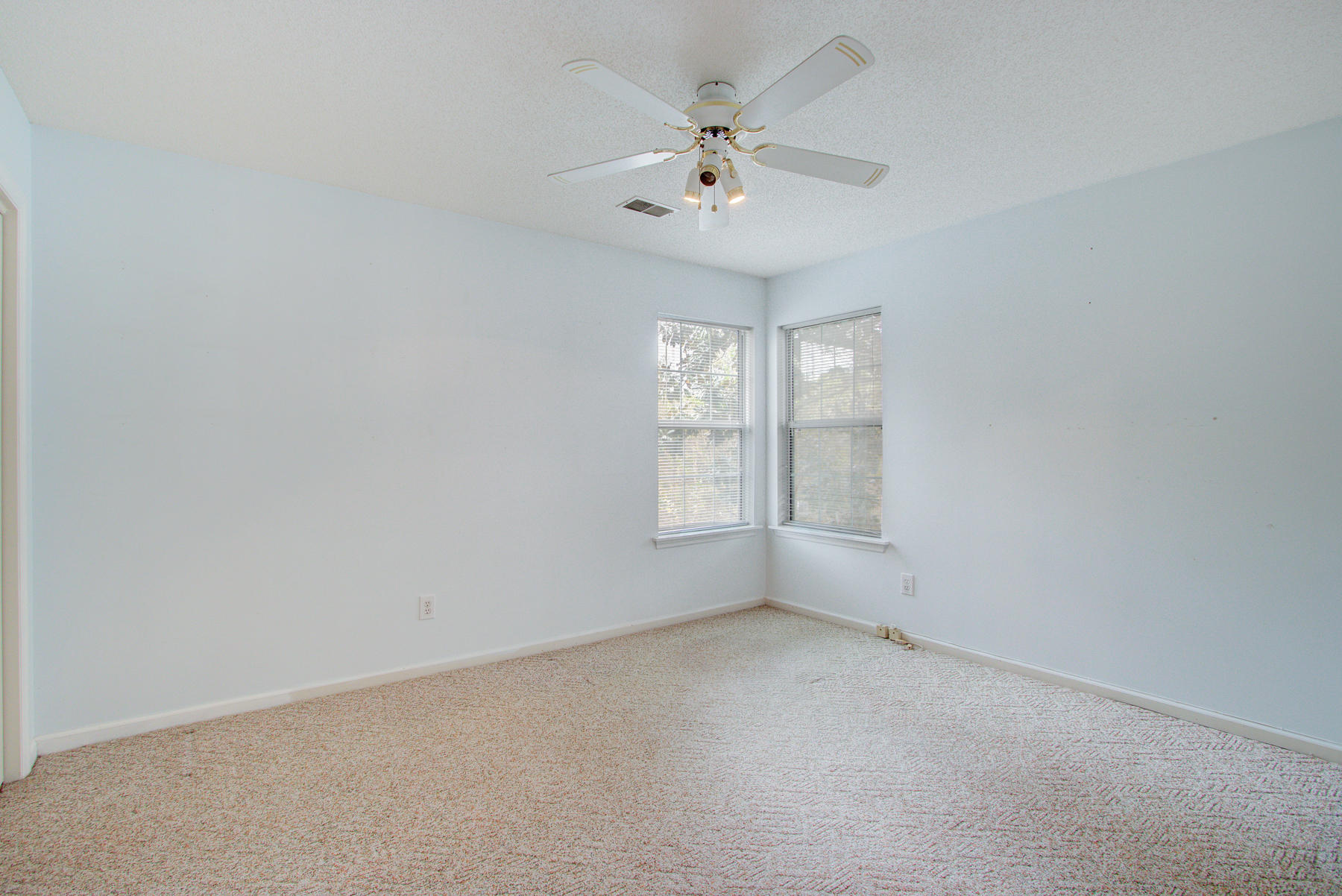 1887 Beechwood Road Charleston, SC 29414 - Photo 27 of 37 1887 Beechwood, Charleston SC (27)