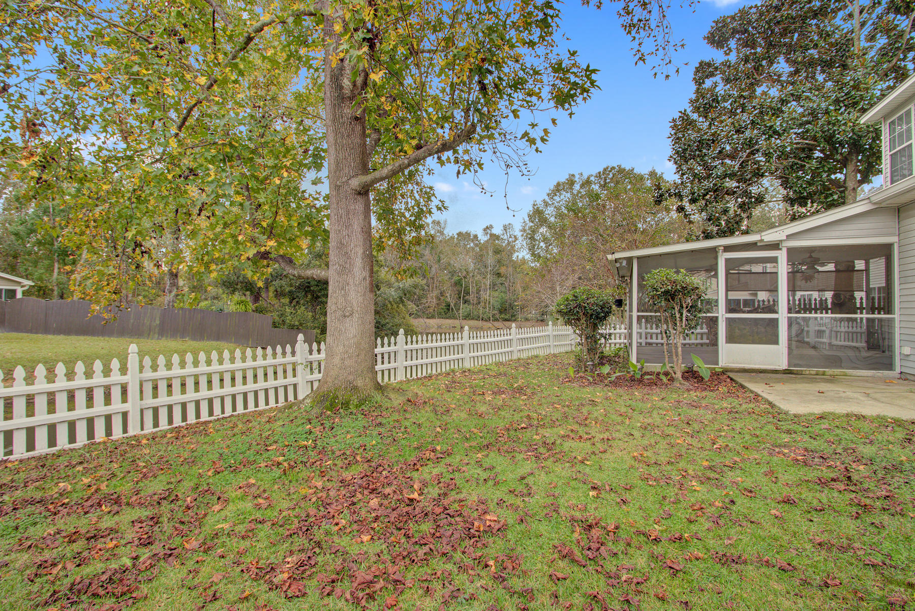 1887 Beechwood Road Charleston, SC 29414 - Photo 35 of 37 1887 Beechwood, Charleston SC (36)