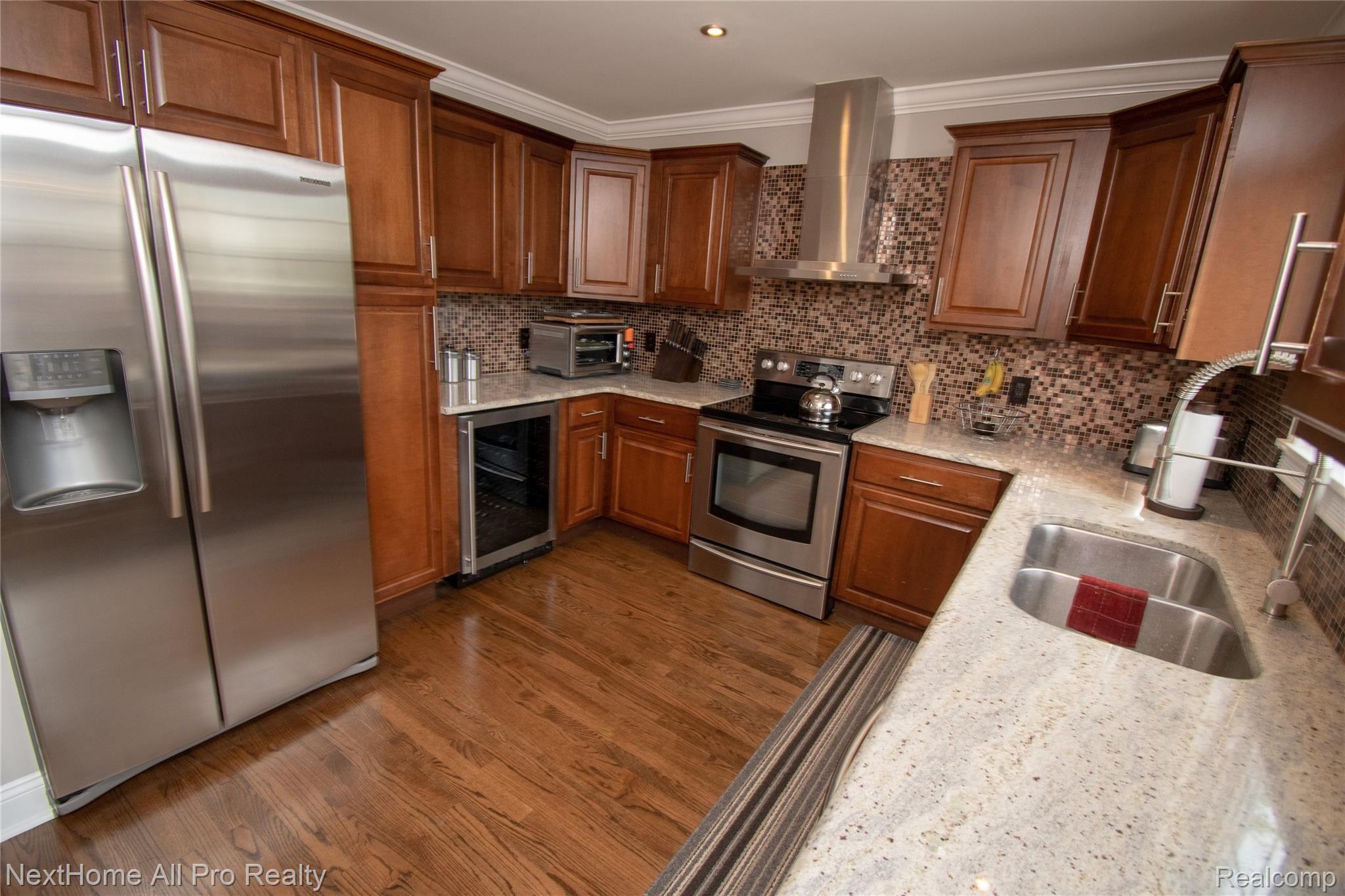 272 Oak Ridge Drive Pontiac, MI 48341 - Photo 3 of 38 DSC_5316.jpg