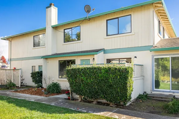 $534,000 | 253 Green Meadow Drive, Unit C, Watsonville, CA 95076