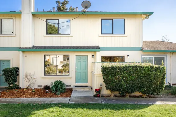 $534,000 | 253 Green Meadow Drive, Unit C, Watsonville, CA 95076