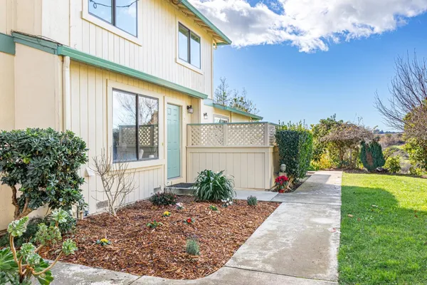 $534,000 | 253 Green Meadow Drive, Unit C, Watsonville, CA 95076