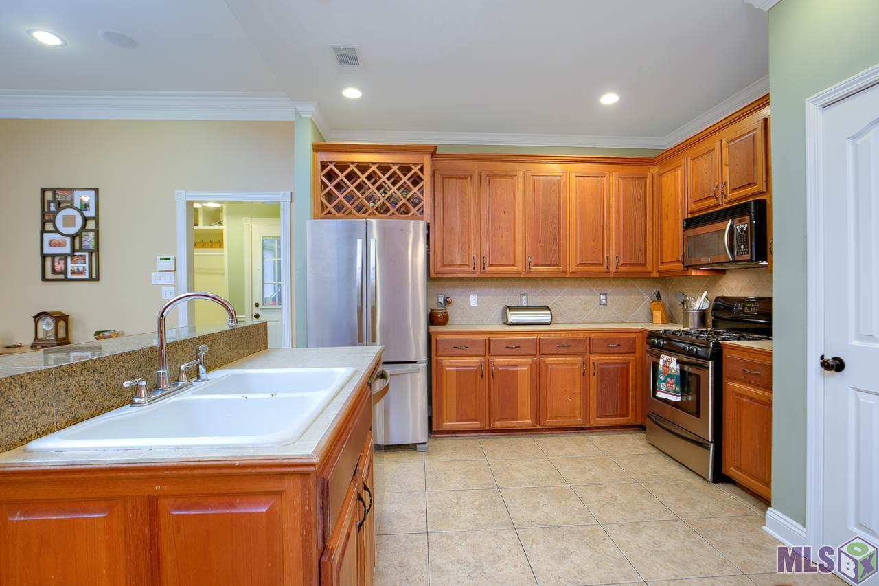 10213 Springridge Avenue Baton Rouge, LA 70810 - Photo 3 of 25 Gallery Image 3