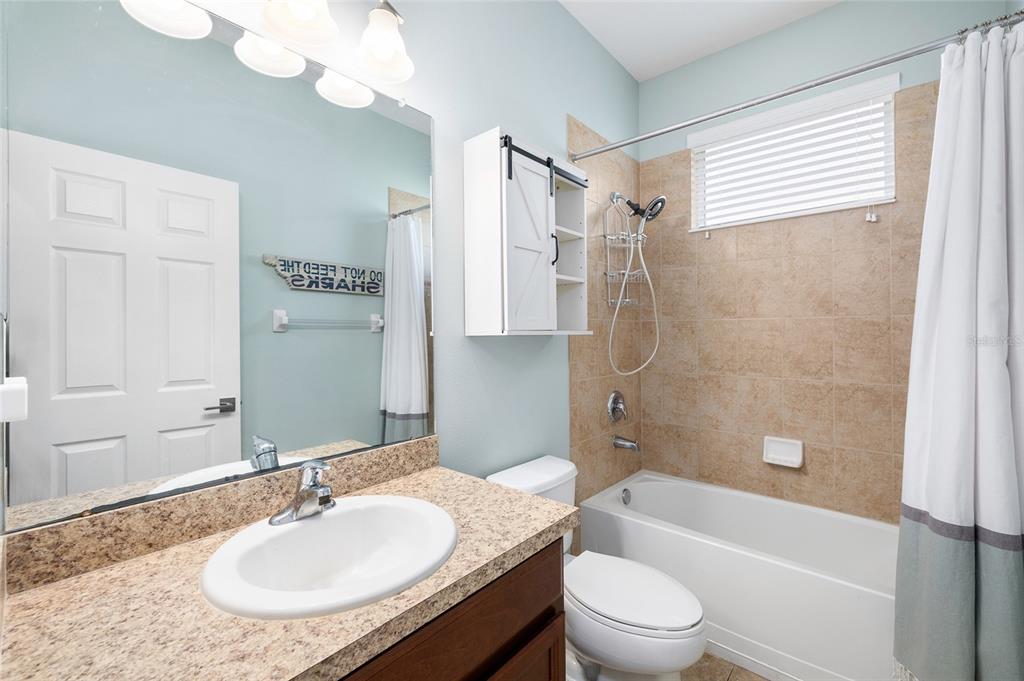 17425 New Cross Circle Lithia, FL 33547 - Photo 25 of 56