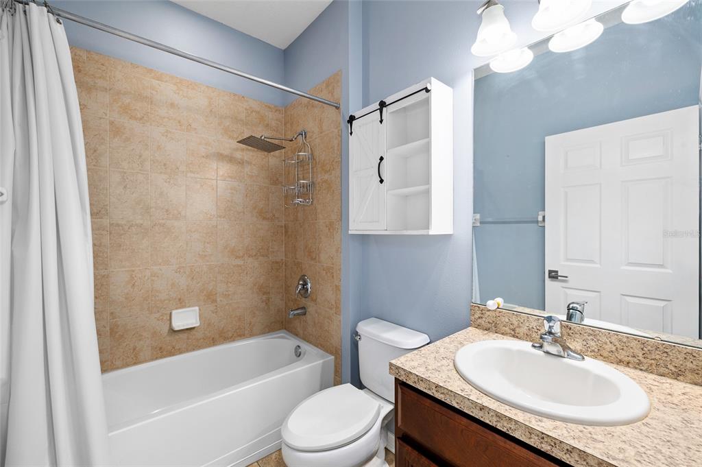 17425 New Cross Circle Lithia, FL 33547 - Photo 30 of 56