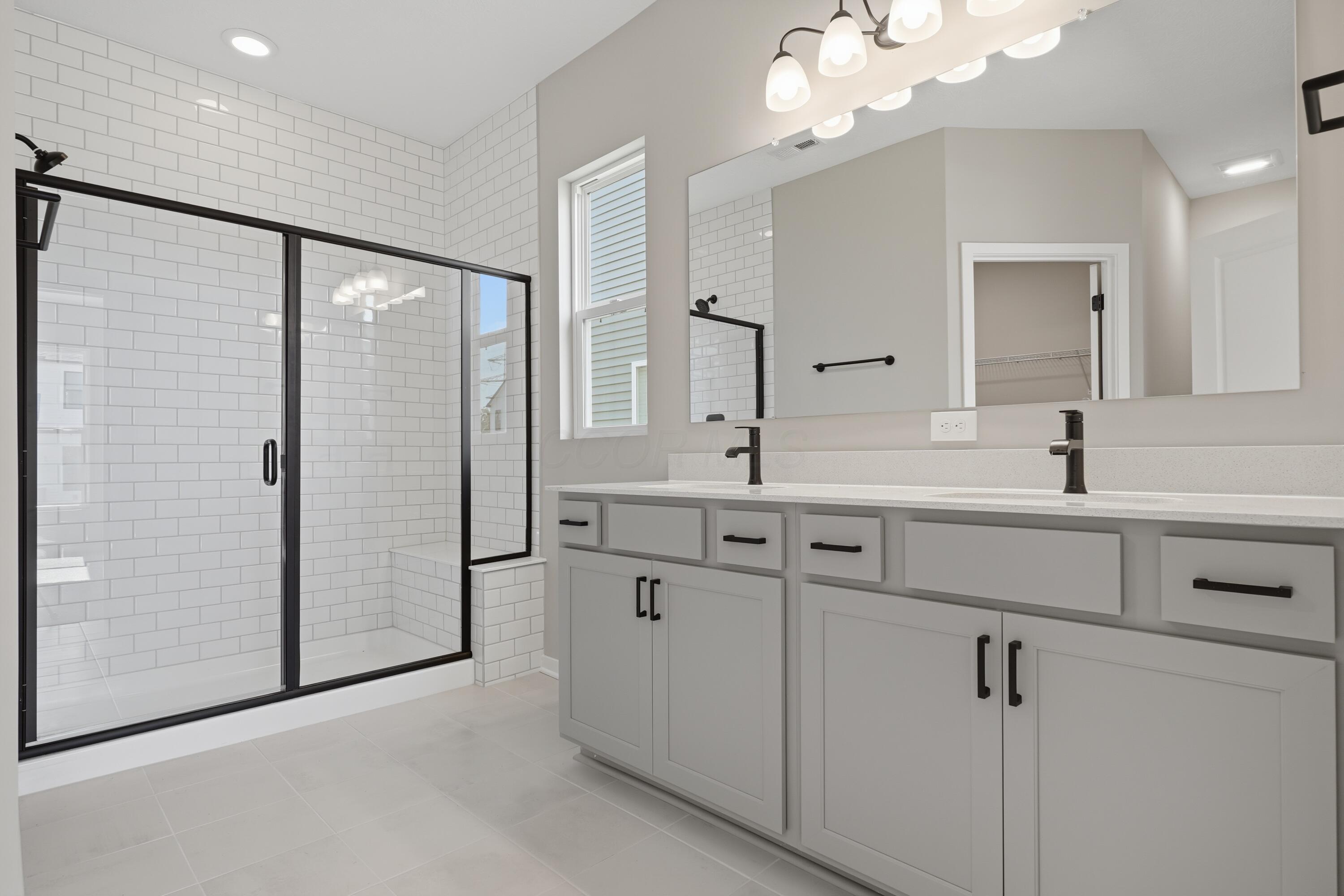 5655 Valleydale Road Powell, OH 43065 - Photo 29 of 36 Owner's Bathroom