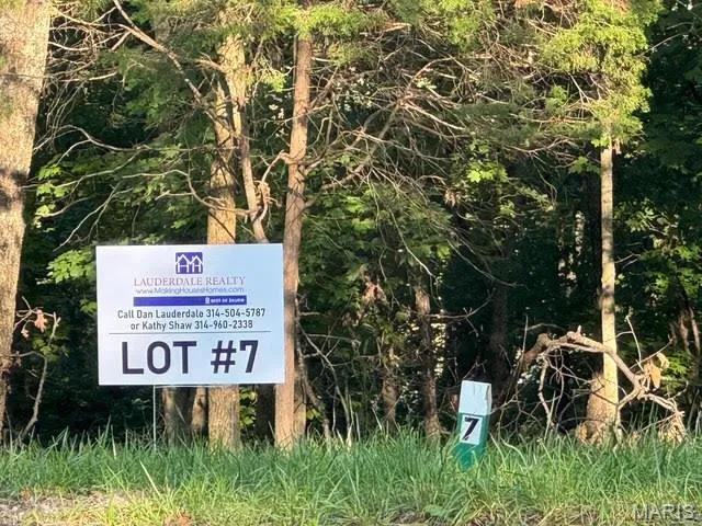 $151,000 | 180 Steeple Point Drive, Defiance, MO 63341