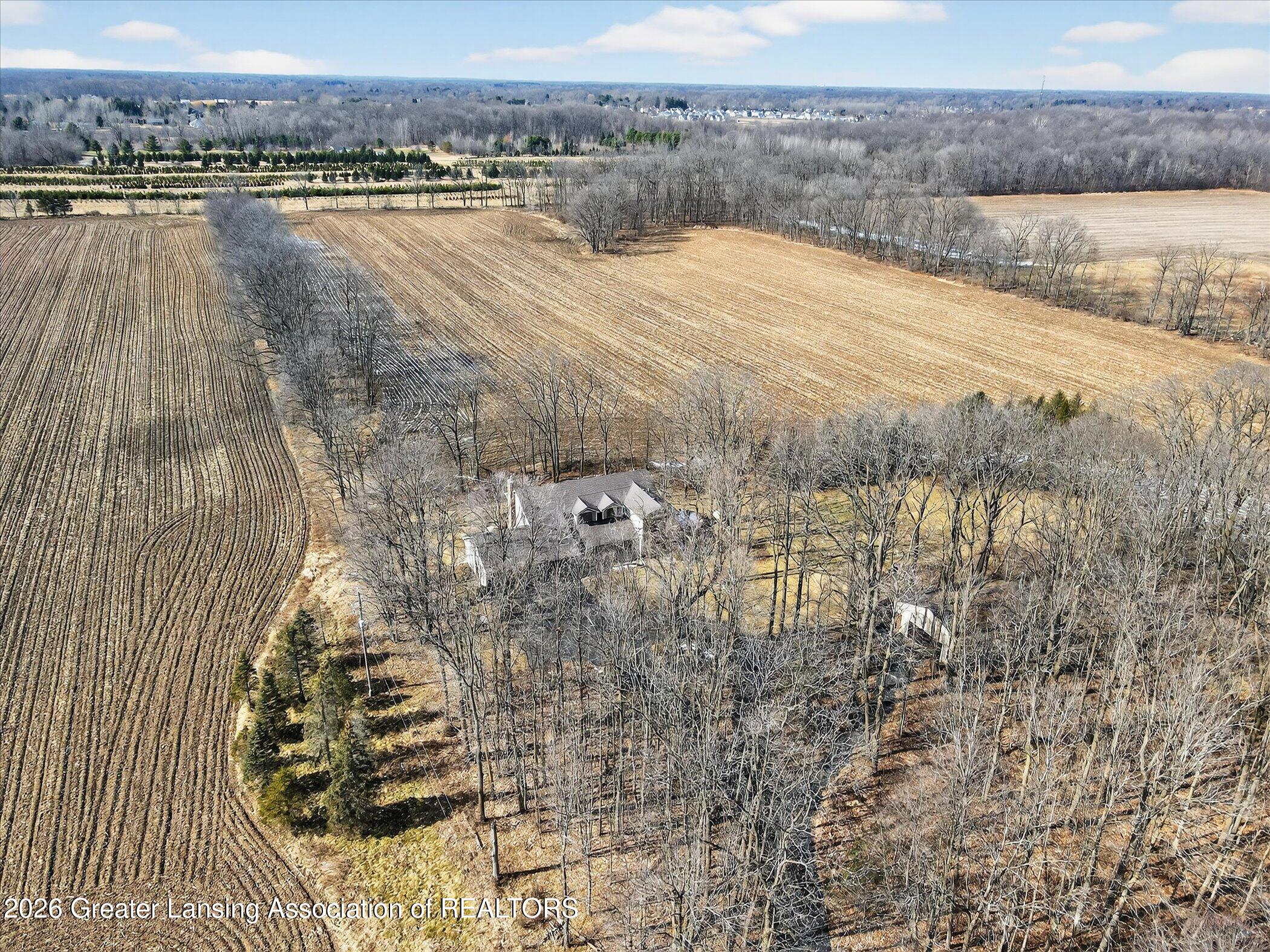 1075 North Edgar Road Mason, MI 48854 - Photo 51 of 58 52-1075-N-Edgar-Rd-WindowStill-Photograp