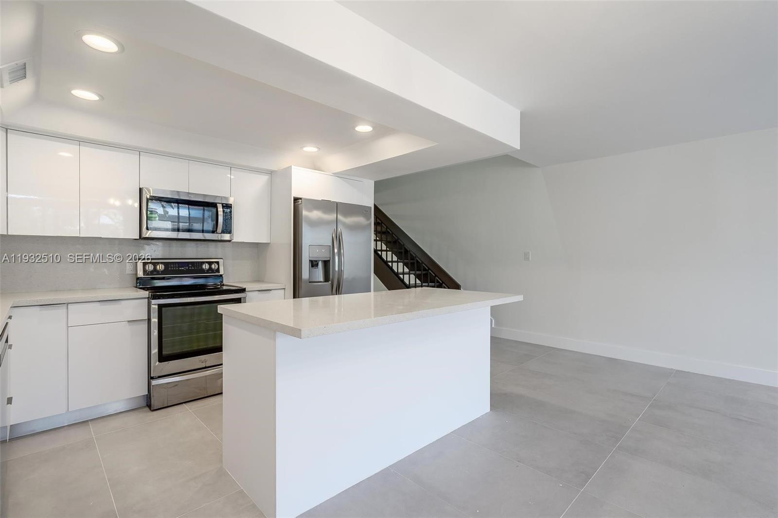 8708 Southwest 79th Place, Unit 8708 Miami, FL 33143 - Photo 20 of 54