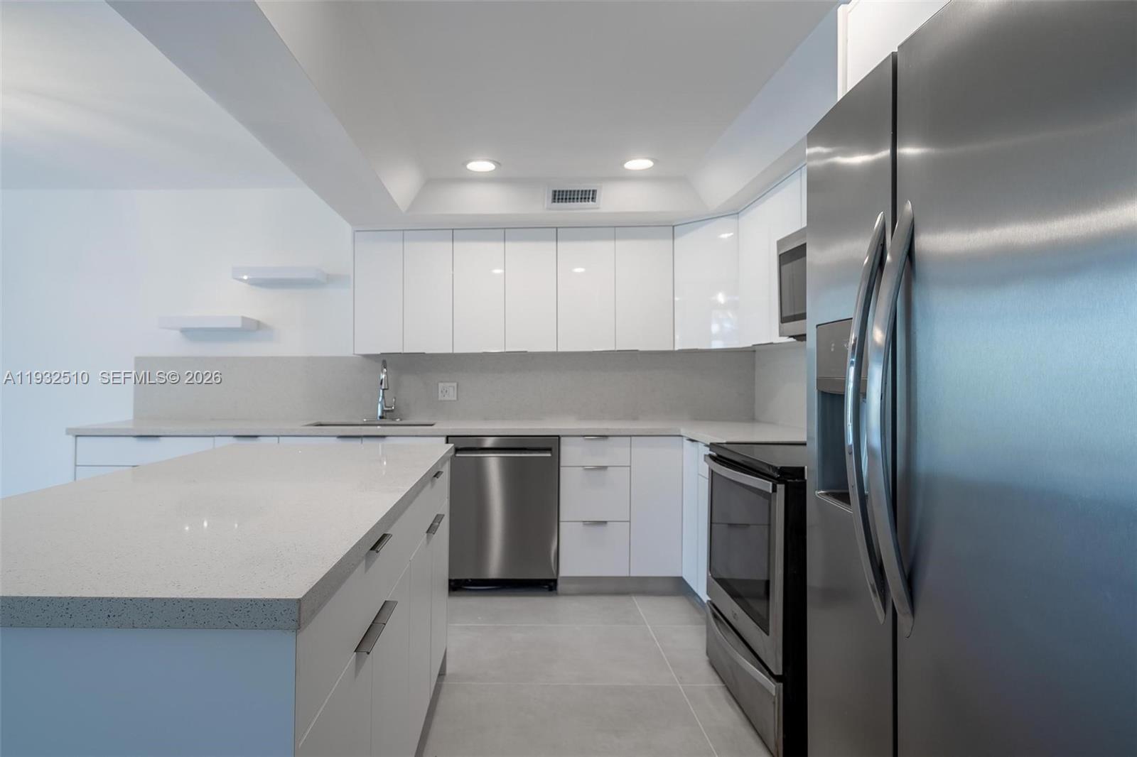 8708 Southwest 79th Place, Unit 8708 Miami, FL 33143 - Photo 22 of 54