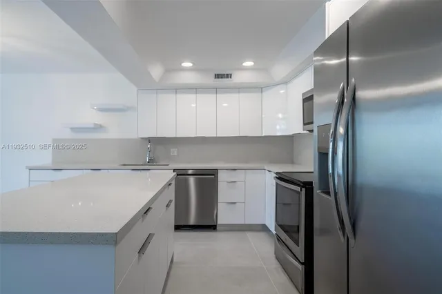 $4,500 | 8708 Southwest 79th Place, Unit 8708, Miami, FL 33143