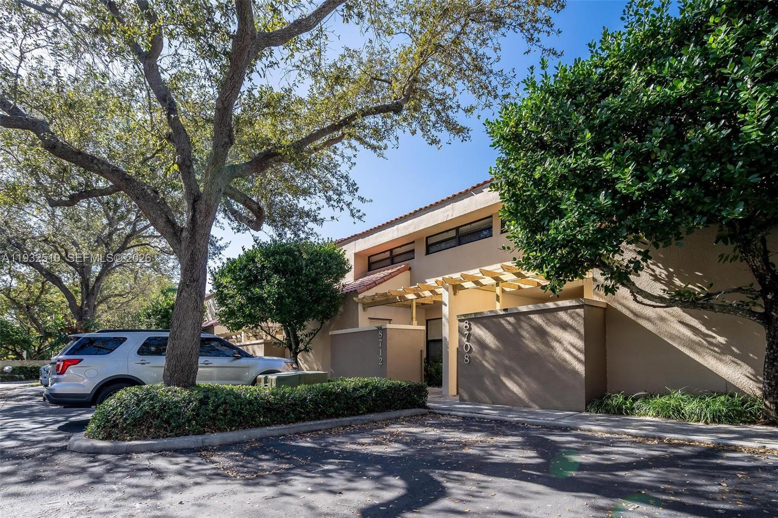 8708 Southwest 79th Place, Unit 8708 Miami, FL 33143 - Photo 3 of 54