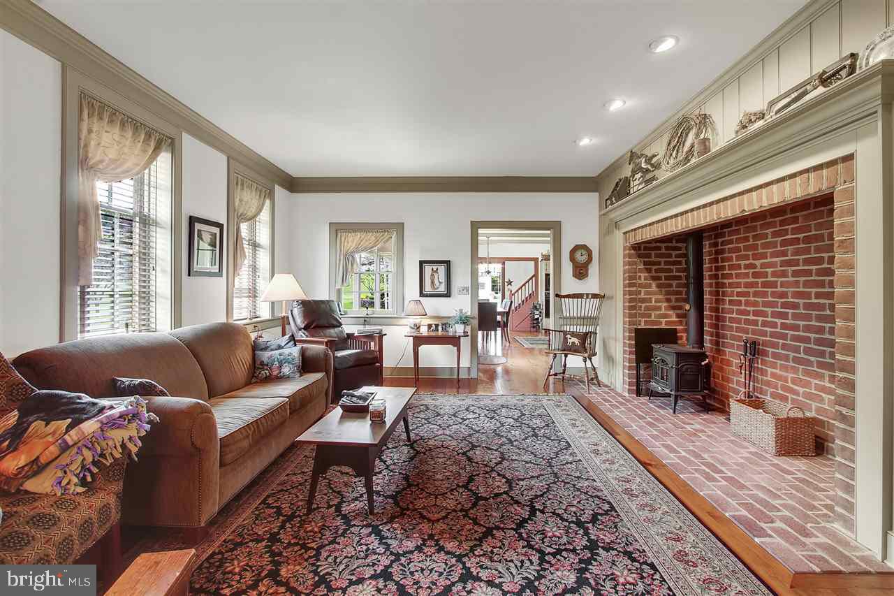 3640 Raintree Road York, PA 17404 - Photo 4 of 36 Gallery Image 4