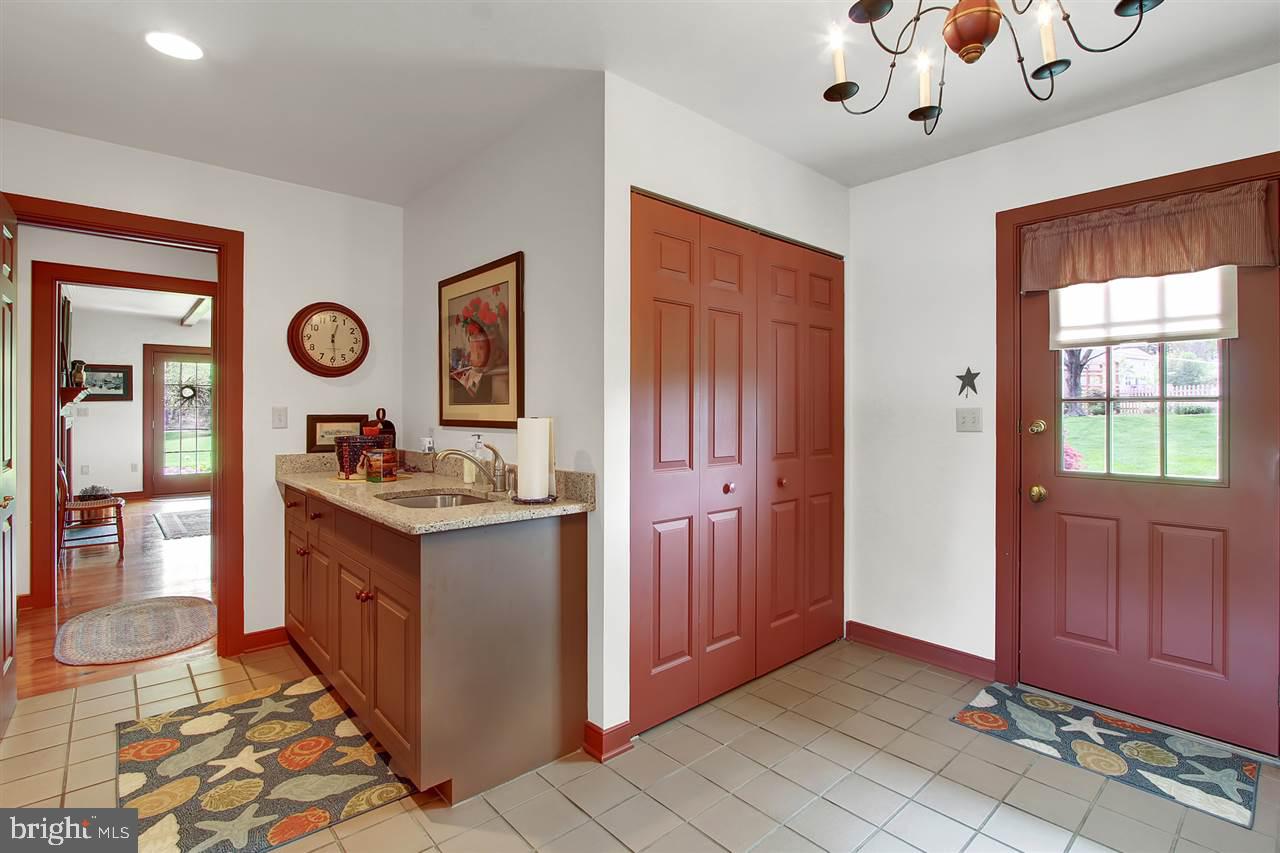 3640 Raintree Road York, PA 17404 - Photo 10 of 36 Gallery Image 10