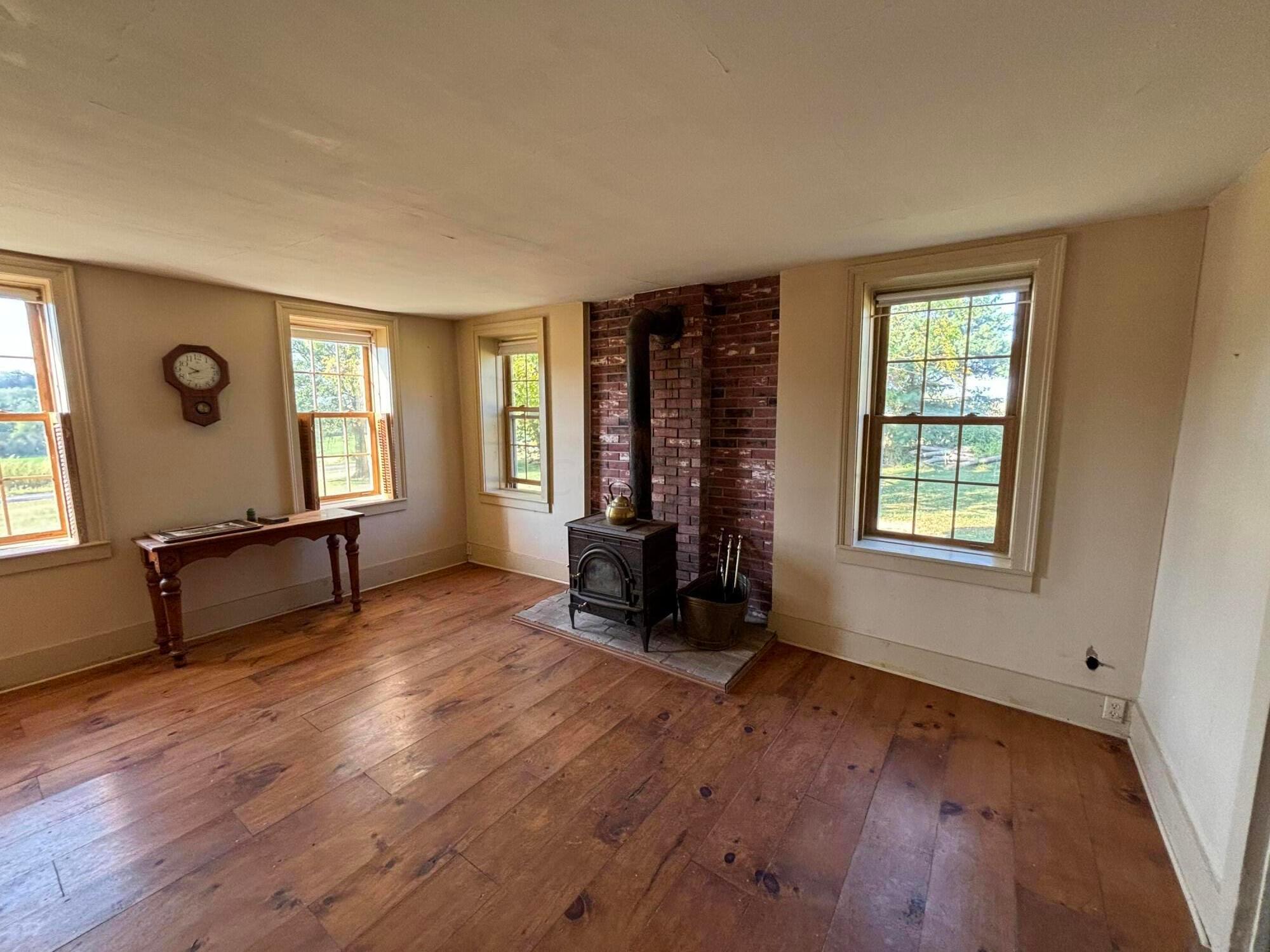 16133 Spohn Road Fredericktown, OH 43019 - Photo 2 of 12 IMG_0818