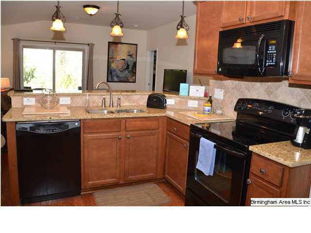 5737 Park Side Road Birmingham, AL 35244 - Photo 3 of 18