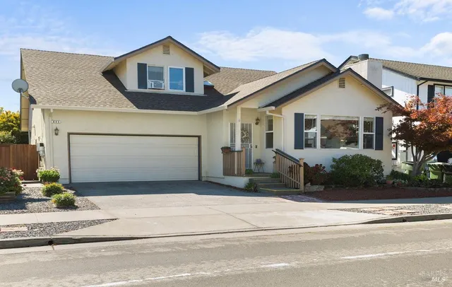 $725,000 | 845 Starr Circle, Windsor, CA 95492