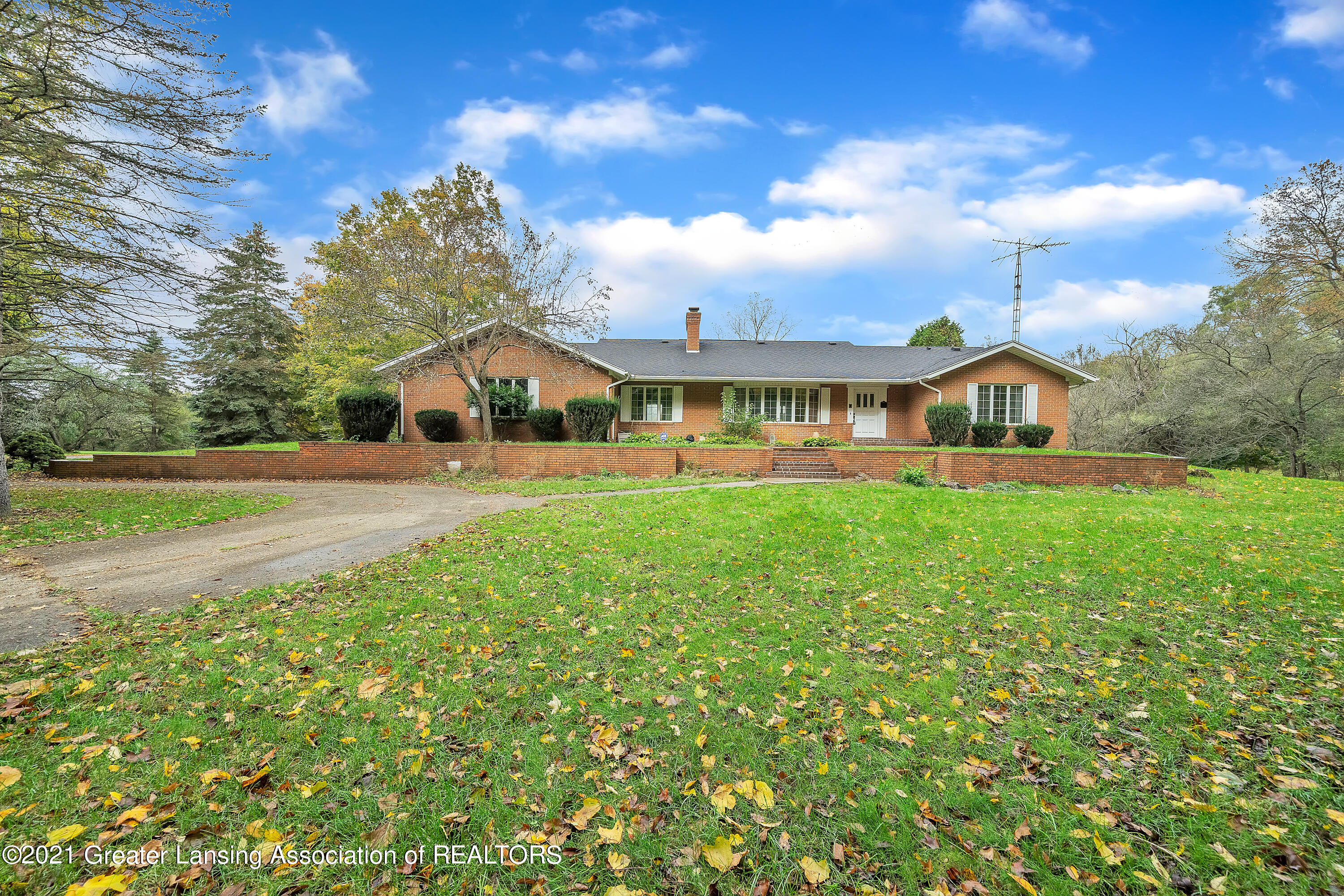 145 Three Oaks Road Okemos, MI 48864 - Photo 3 of 58 Front View