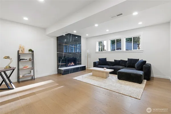 $1,349,999 | 4215 228th Street Southeast, Bothell, WA 98021